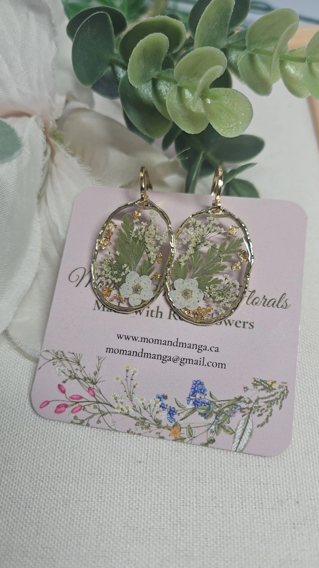 Hammered Brass Gold & Greenery