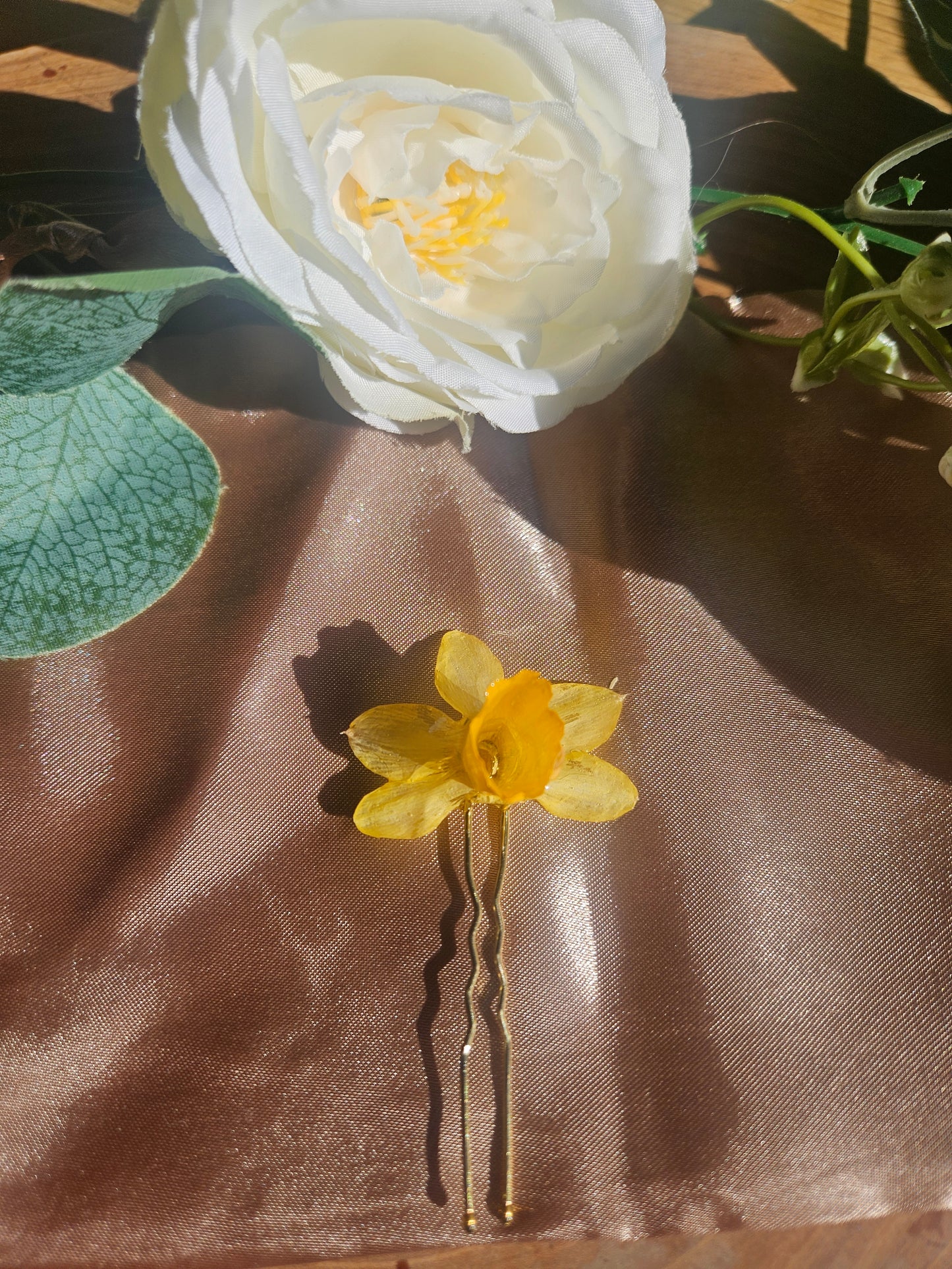Hair Pin- Daffy