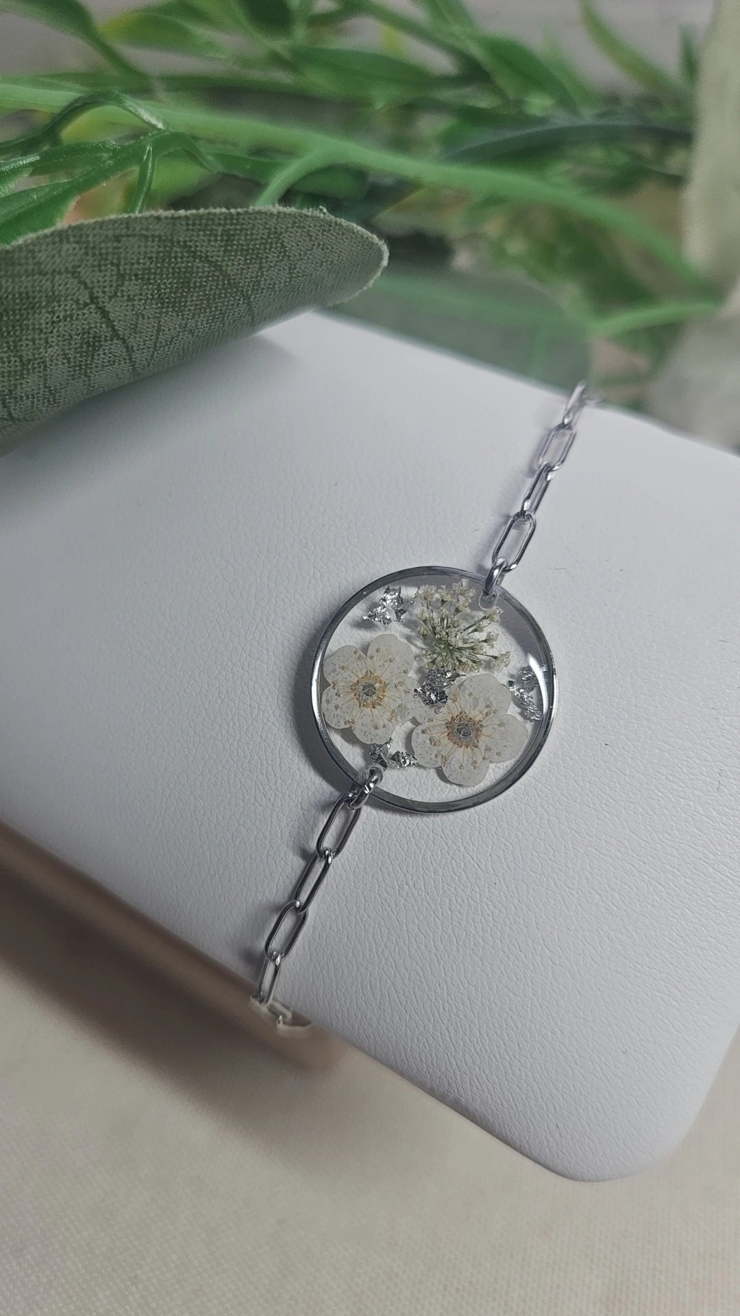 White & Silver Bouquet Bracelet