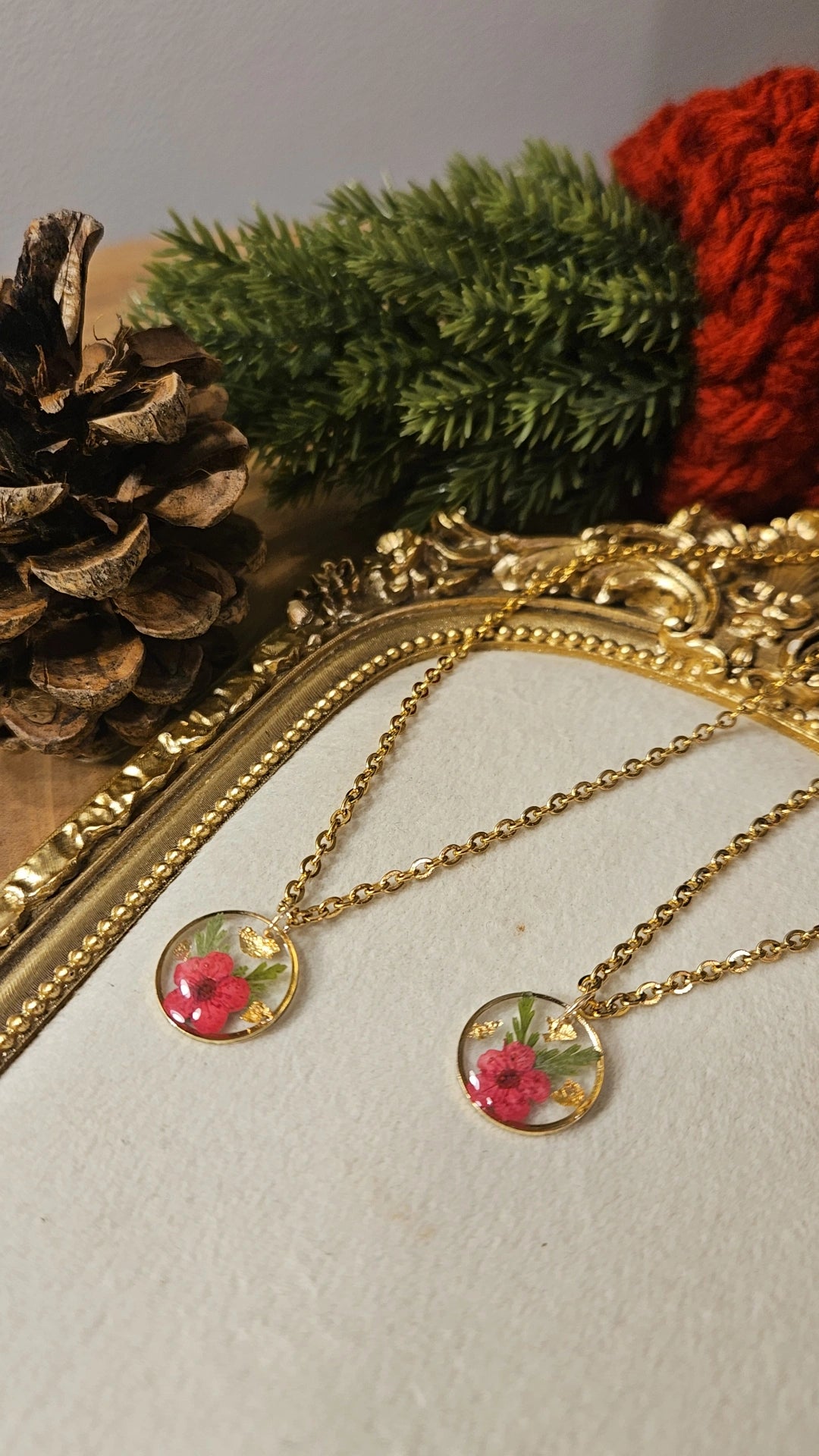 Holly Jolly Necklace