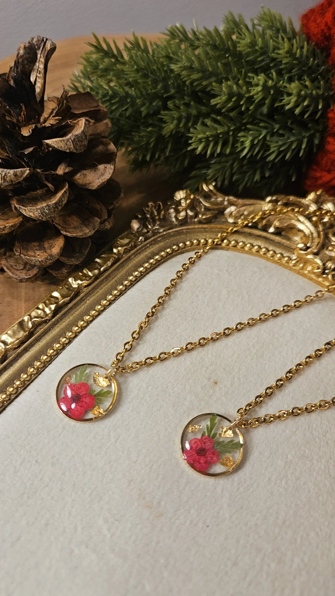 Holly Jolly Necklace