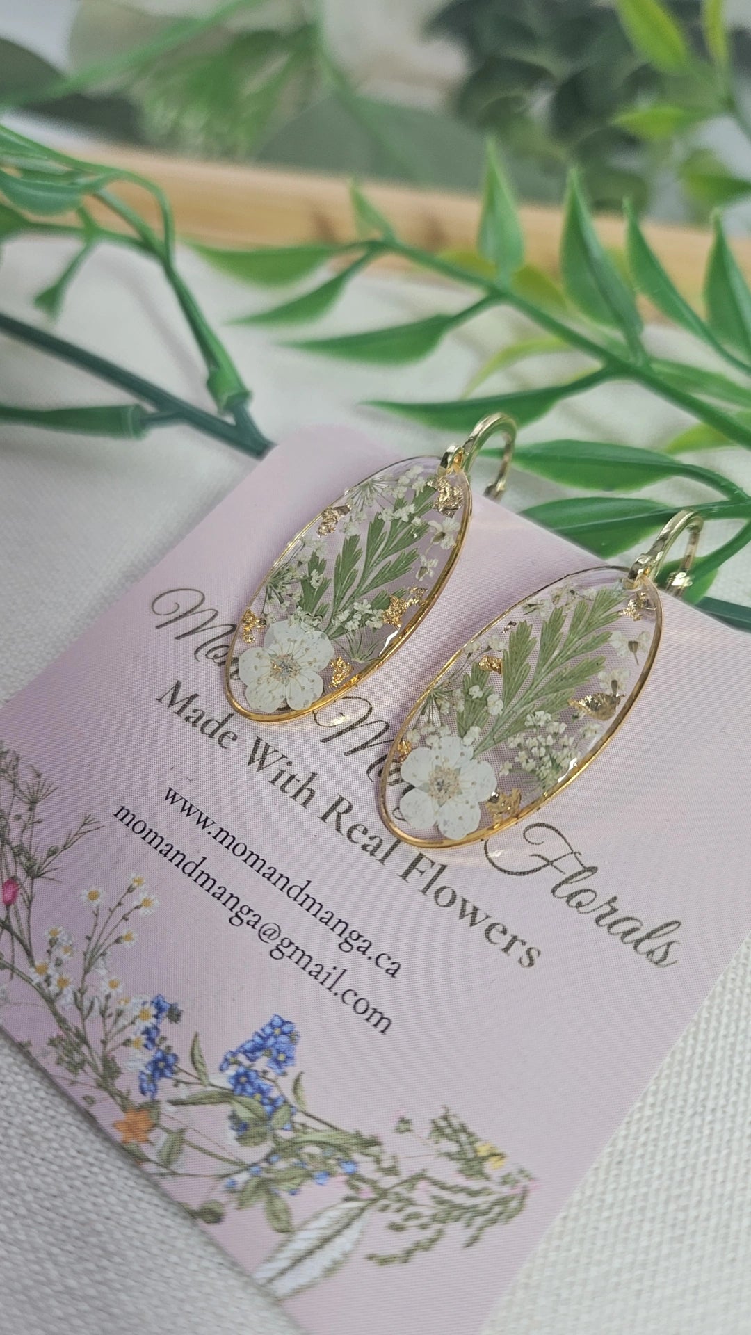 Statement Gold & Greenery