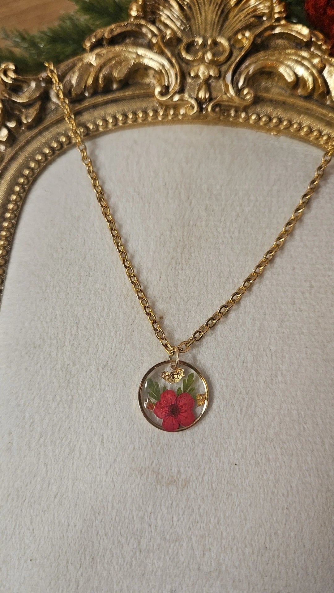 Holly Jolly Necklace