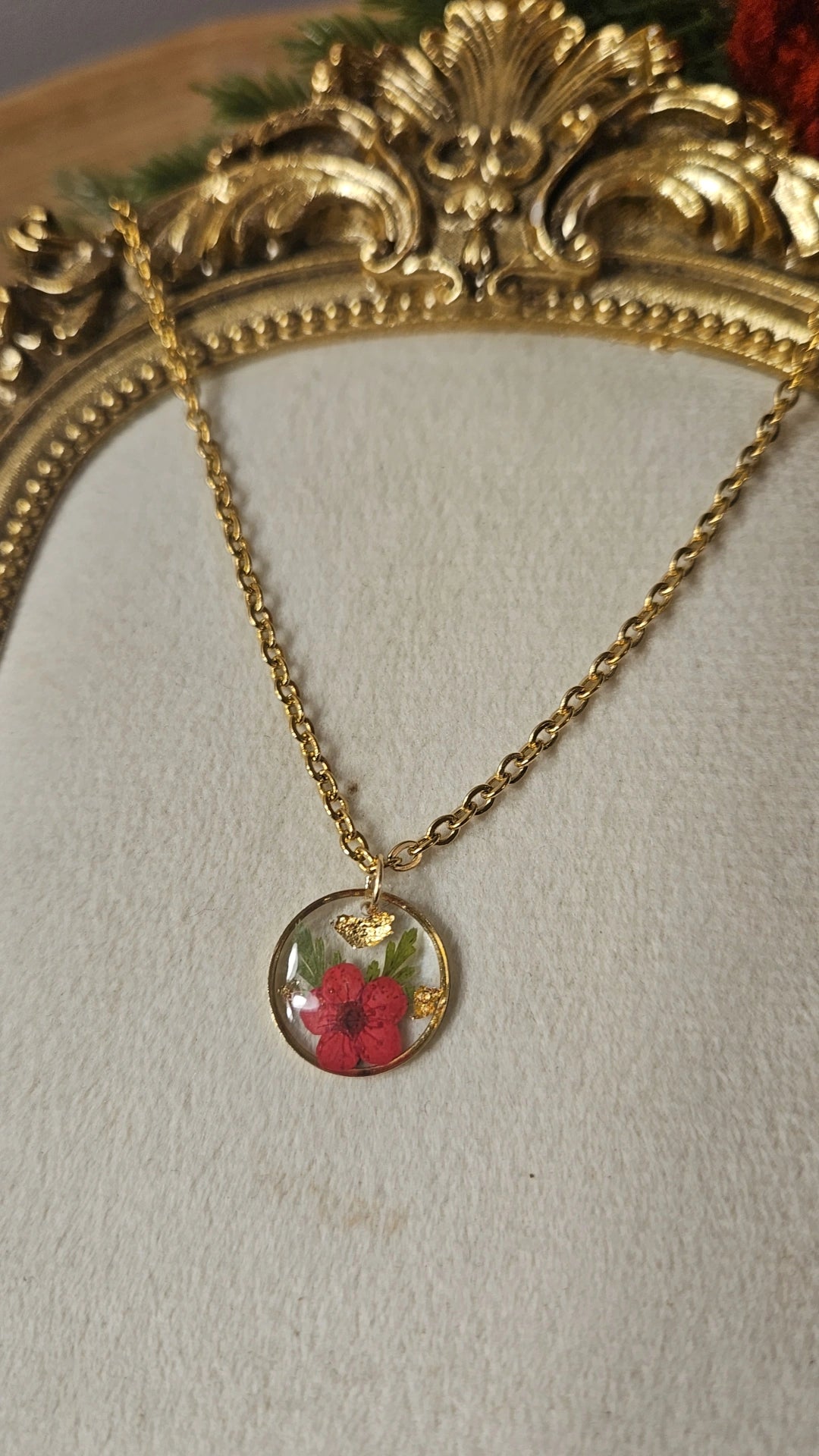 Holly Jolly Necklace