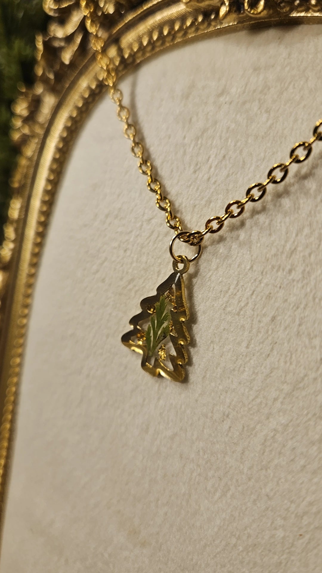 Christmas Tree Necklace